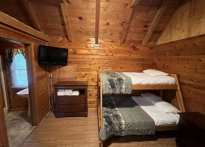 Cozy Cabin With Breathtaking Views Near Dollywood