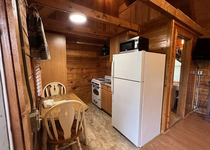 Cozy Cabin With Breathtaking Views Near Dollywood